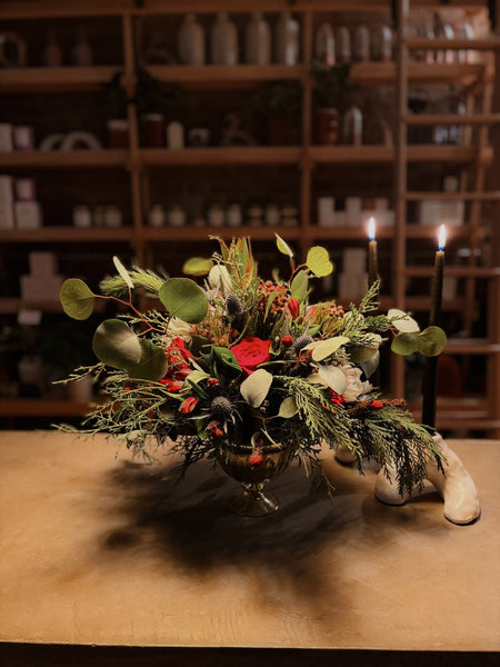 Holiday table centerpiece