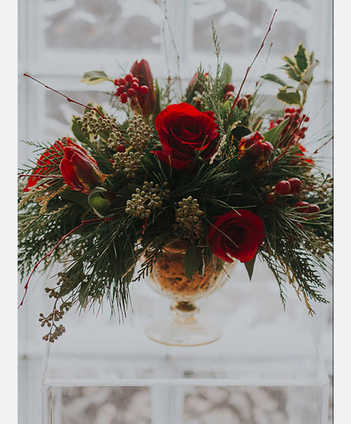 Holiday table centerpiece